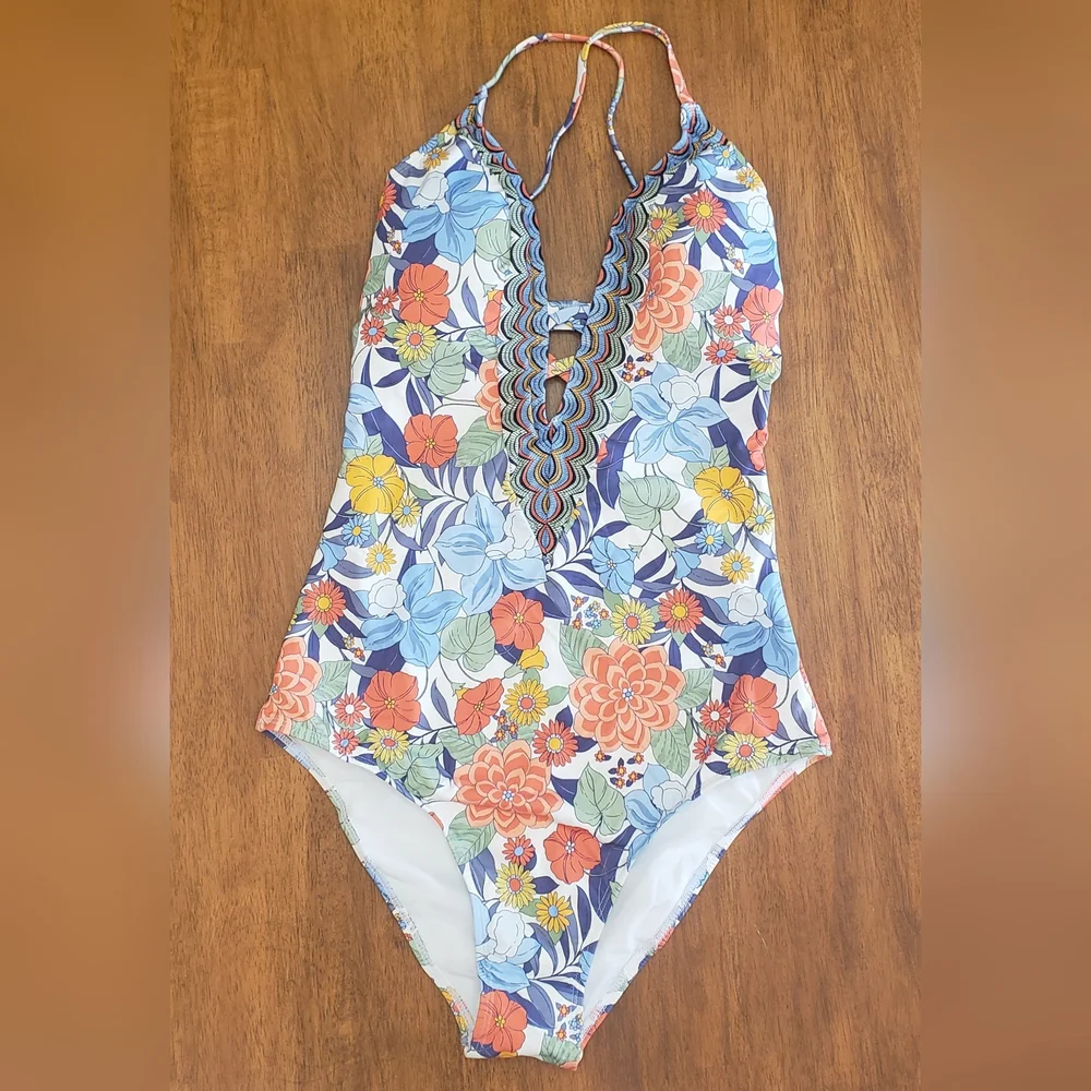 NWT Stunning Chic 1pc Floral Swimsuit Blue, Orange, Yellow Med Tall Accent/chest